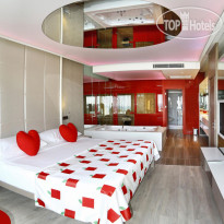 Adam & Eve Hotel