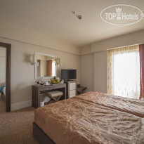 Crystal Family Resort & Spa