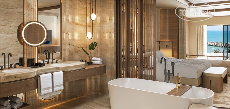 Hotel photo Regnum The Crown 5*