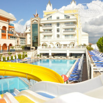 Dream World Resort & Spa