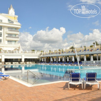 Dream World Resort & Spa