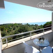 Aura Boutique Hotel 