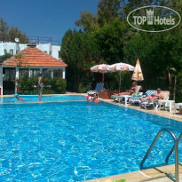 As Queen Beach Hotel 