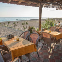 As Queen Beach Hotel 