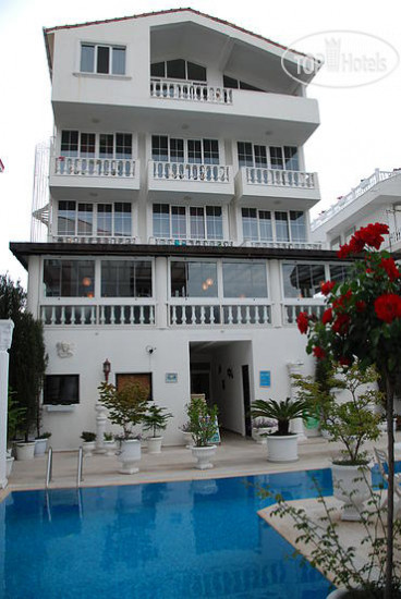Hotelier's photos Conny's Hotel