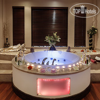 Crystal Sunrise Queen Luxury Resort & Spa