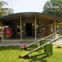 Master Family Club Side 