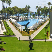 Acanthus & Cennet Barut Collection