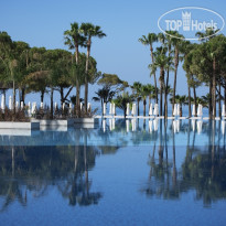 Acanthus & Cennet Barut Collection