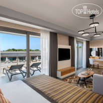 Acanthus & Cennet Barut Collection 