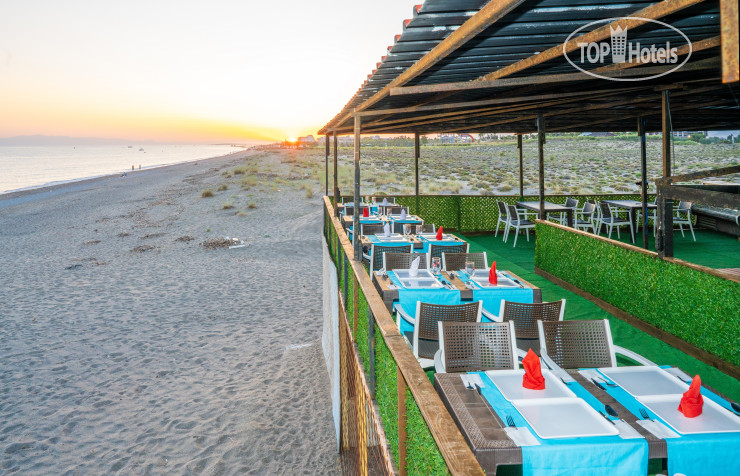 Aperion Beach Hotel