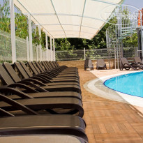 Adella Side Hotel 