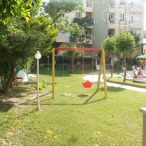 Melissa Garden Apart 