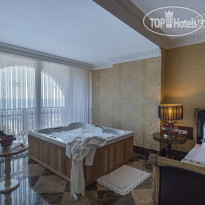 Quattro Beach Spa & Resort 