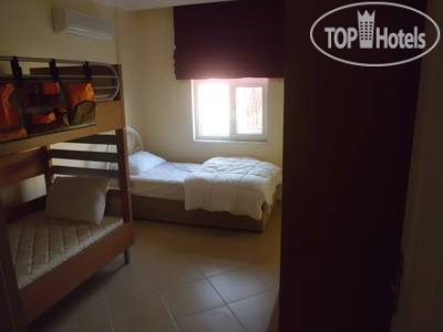 New photos from tourists Bateman Villa