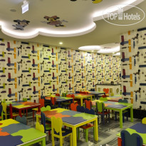 Azura Deluxe Resort & Spa Hotel 