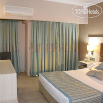 Palmeras Beach Hotel