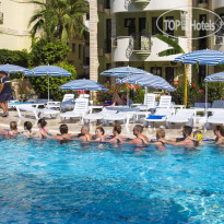 May Garden Club Hotel 