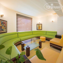 May Garden Club Hotel 