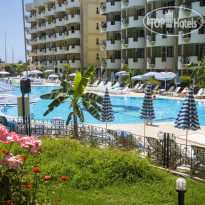 May Garden Club Hotel 
