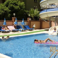 Riviera Apart 