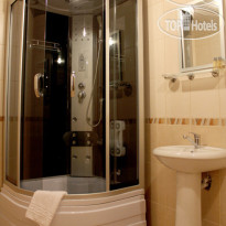 Aymini Hotel