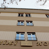 Aymini Hotel