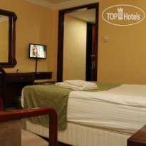 Ayma Hotel 