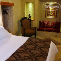 Courtyard Cave Hotel 