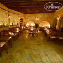 Blue Valley Cave Hotel Ресторан