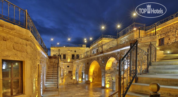 Hotelier's photos Golden Cave Suites