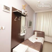 Deluxe Hotel