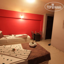 Deluxe Hotel
