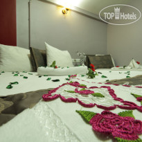 Deluxe Hotel