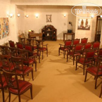 Karlik Evi
