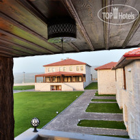 Elevres Stone House Hotel 