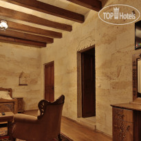 Harman Cave Hotel