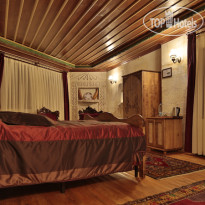 Harman Cave Hotel