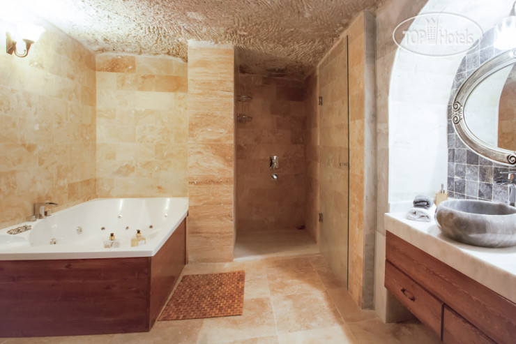 New photos from tourists Suzanas Cave Hotel