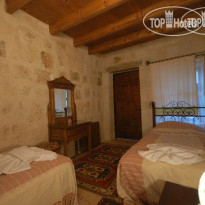 Divan Cave House 