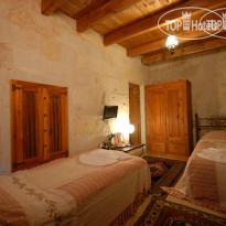 Divan Cave House 