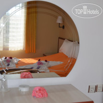 Megas Hotel