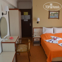 Megas Hotel