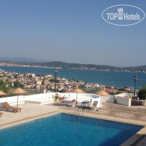 Mr.Zeus Hotel 