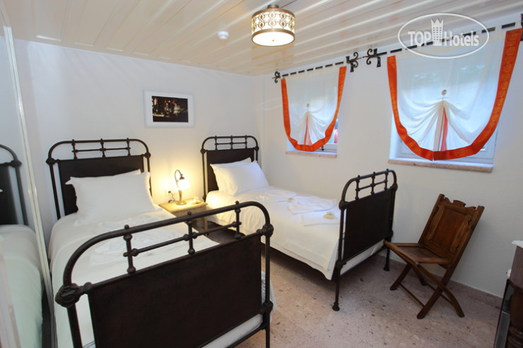 New photos from tourists Nisi Hotel