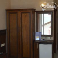 Ezer Hotel 