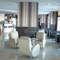Ramada Mersin Лобби