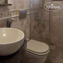 Assos Behram Hotel