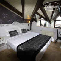 Assos Behram Hotel