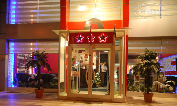 Hotel photo Grand Ulger Hotel 3*